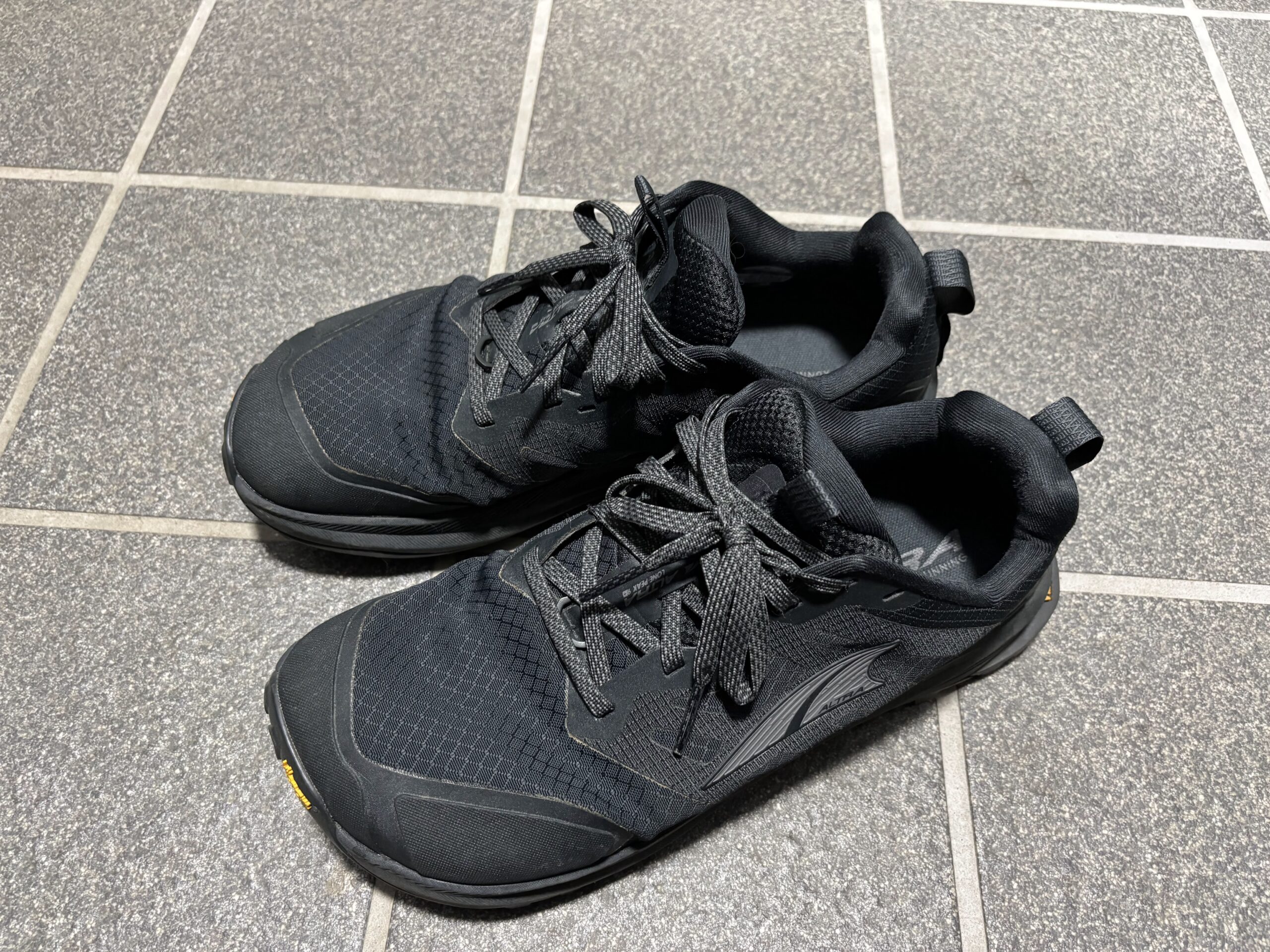 Altra Lone Peak 9+ Wide